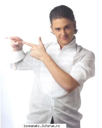 este ales tandru si uneor e  nu pot spune.dar e mereu cu capul pe umeri cand e rbd dragalas